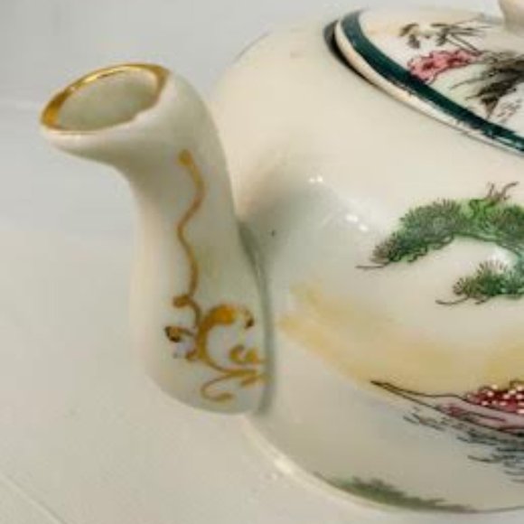 Set of Japanese Lidded Teapot and Sugar Bowl Hand Painted Geisha Girl Porcelain - Picture 14 of 15